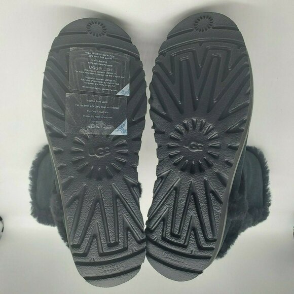 UGG Classic Short Fluff Spill‎ Seam Womens Black Boots 1112500 Size 5 - Picture 5 of 6